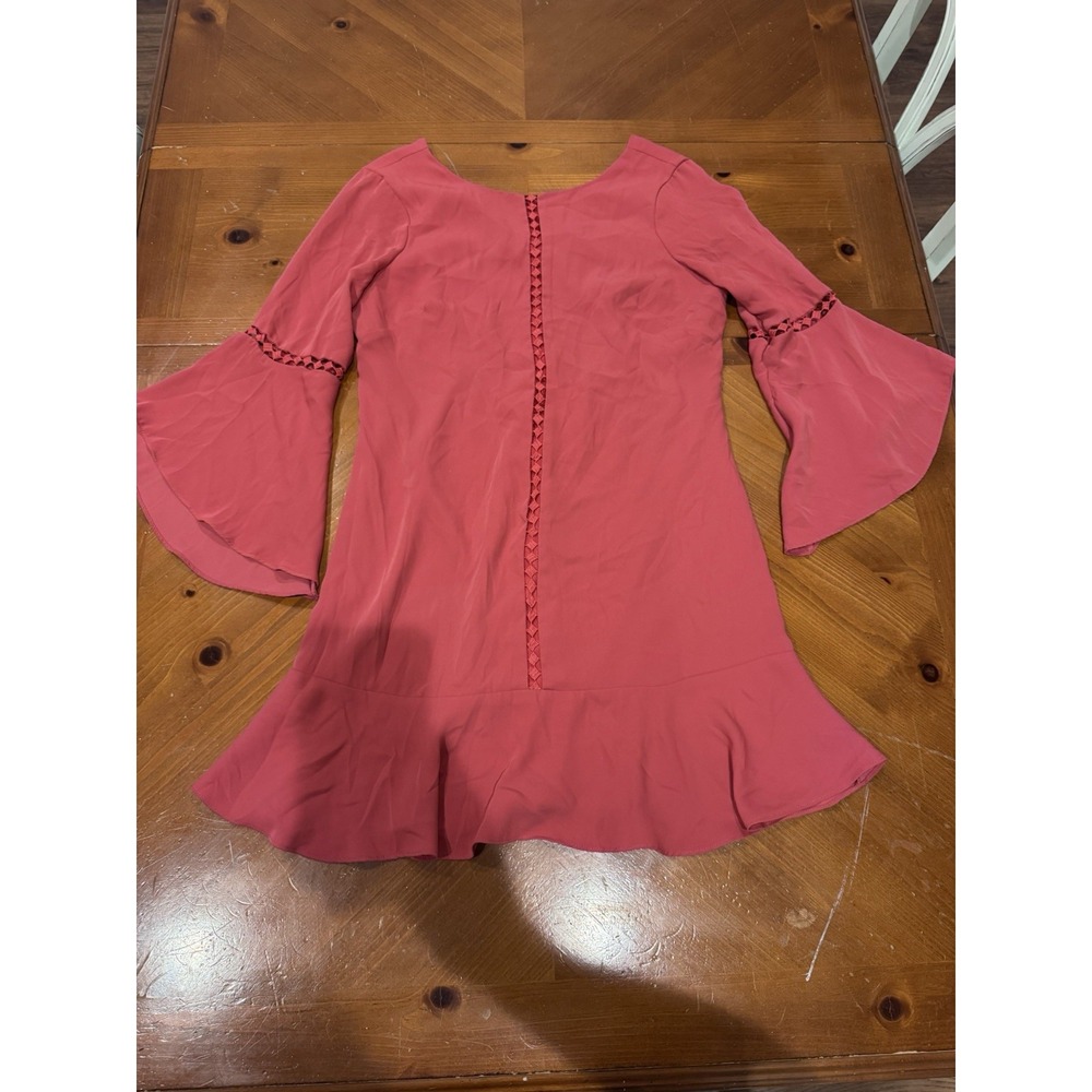 White House Black‎ Market Dress Women's 12 Pink Crochet Trim Bell Sleeve Ruffle
